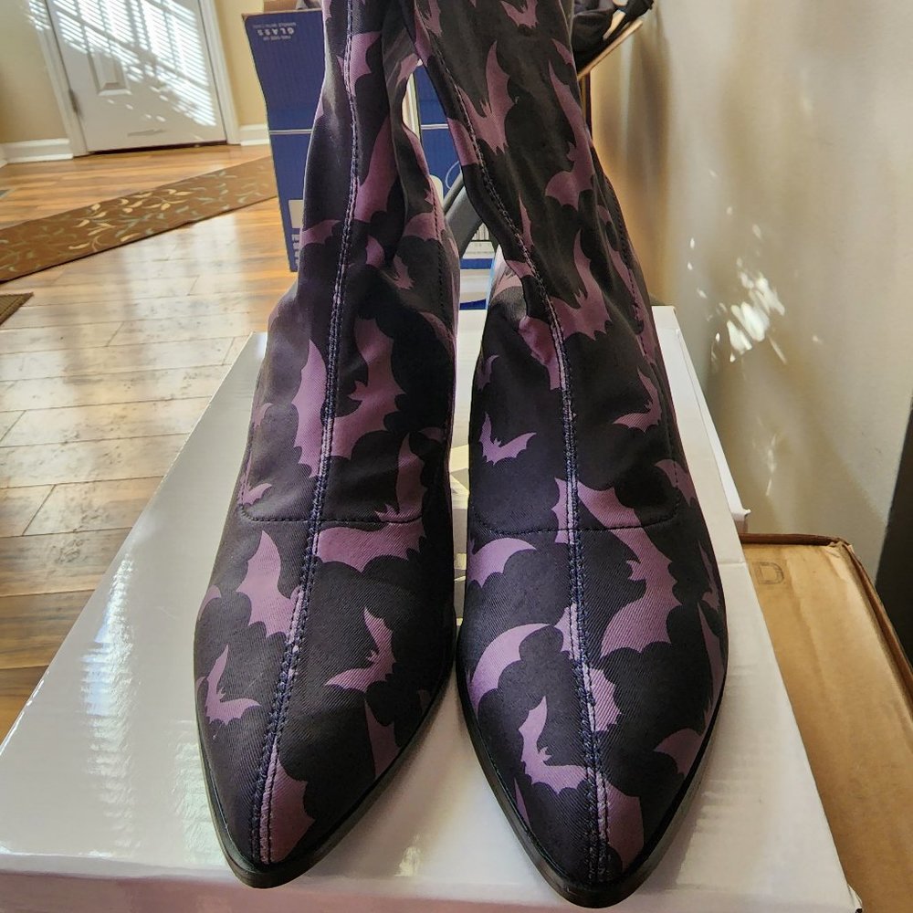 YRU Jinx Spandex Black Grey Bat Bootie